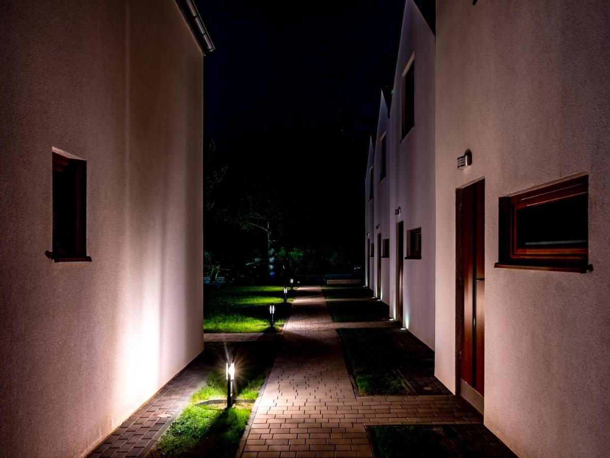 Nowoczesne Sosnowa Przystan W Rozewiu Z Jacuzzi Apartment